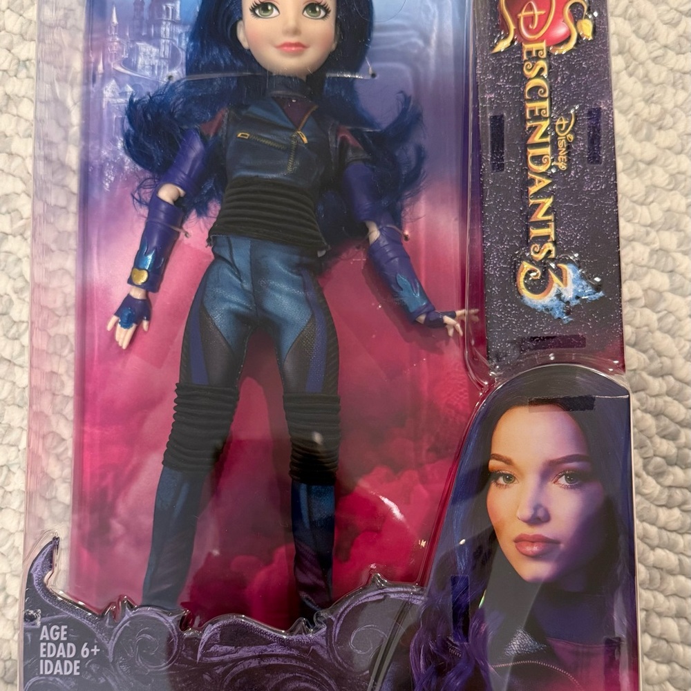 Disney Descendants 3 Doll - Blue Outfit